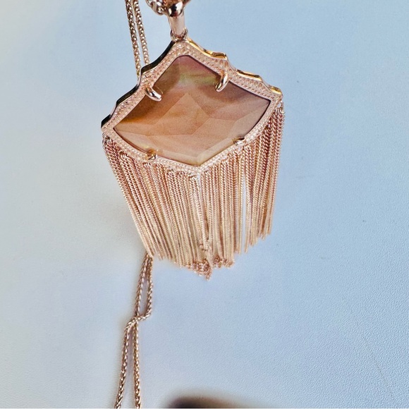 Kendra Scott Kingston necklace In Rose Gold and Kirsten Drop Earrings - Picture 3 of 6